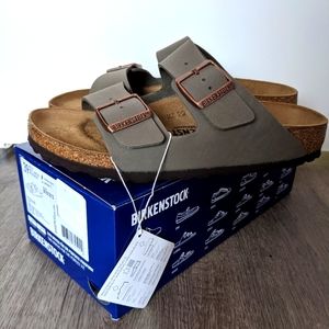 Birkenstock Arizona slides
